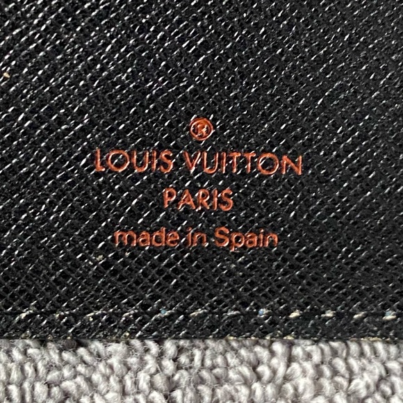 *AUTHENTIC* Louis Vuitton Blue Epi Agenda - Picture 4 of 8